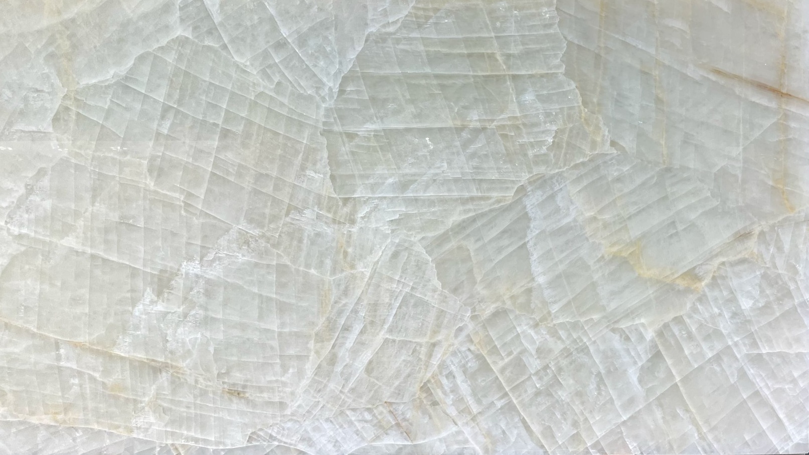 white crystal onyx